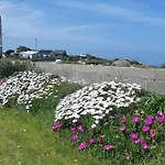 Les Pieds Dans L'eau - Vicq-mer * Cosqueville