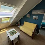 Les Pieds Dans L'eau - Vicq-mer Cosqueville