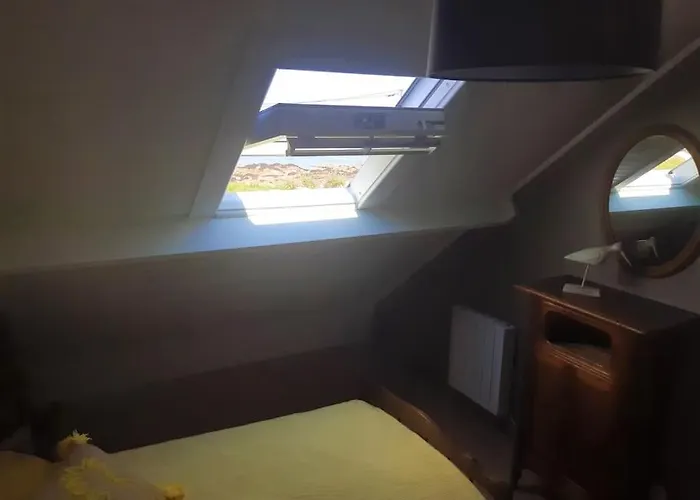 Les Pieds Dans L'eau - Vicq-mer Cosqueville