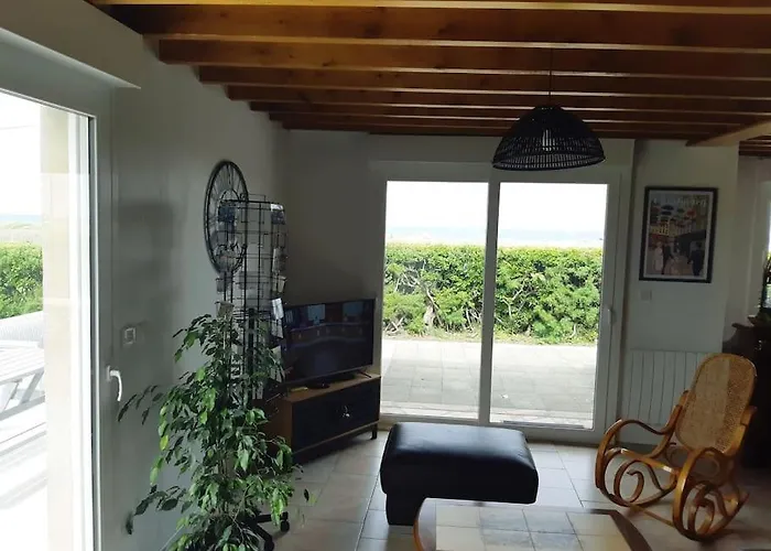 Les Pieds Dans L'eau - Vicq-mer Cosqueville