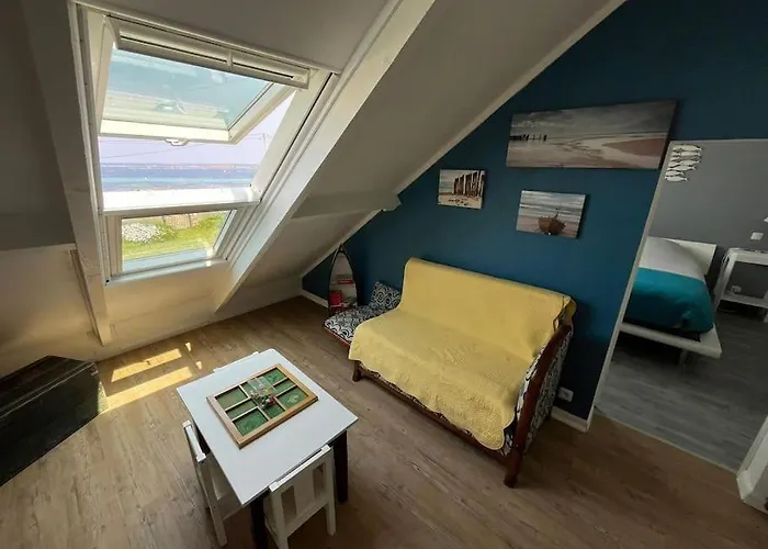 Les Pieds Dans L'eau - Vicq-mer Cosqueville