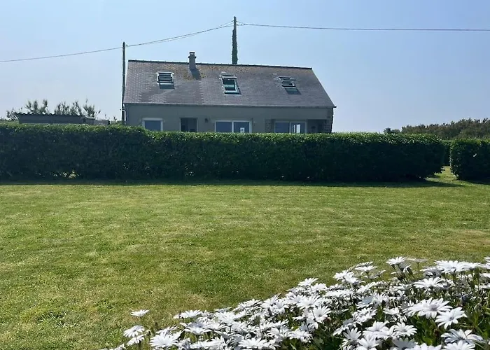 Les Pieds Dans L'eau - Vicq-mer * Cosqueville